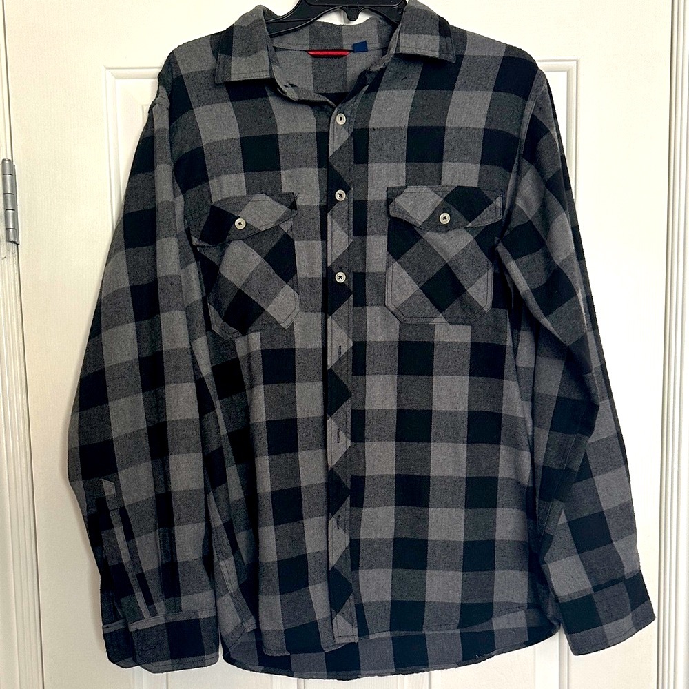 Medium Black and Gray Men’s Flannel